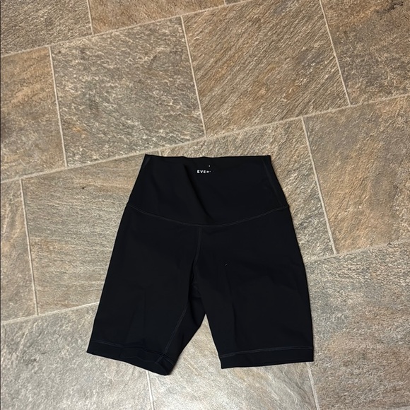 Everlane Women's Black Bike Shorts - Picture 1 of 1